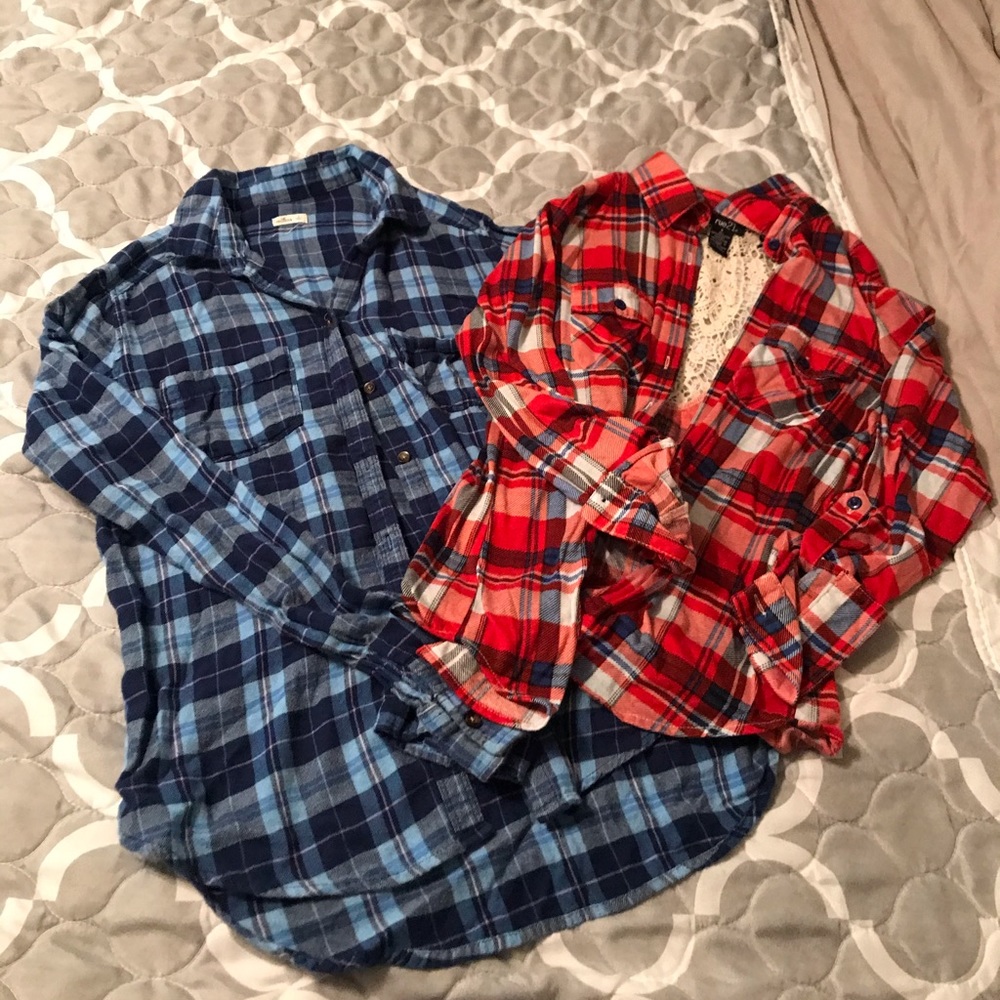 Women’s plaid shirts size small